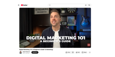 Videoposnetek o osnovah digitalnega marketinga z diapozitivi, grafi, ikonami in primerjavo z tradicionalnim marketingom.